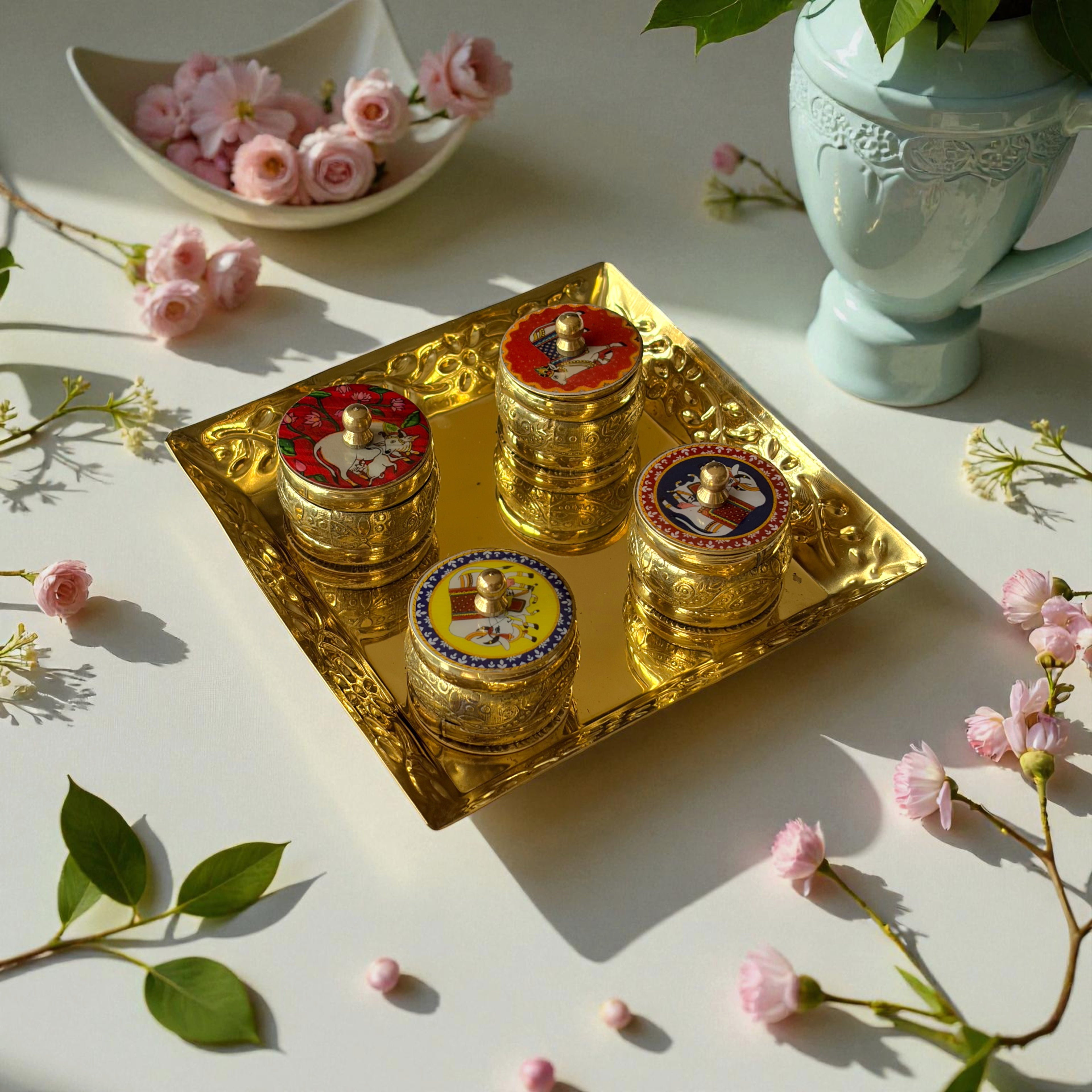 SimplyDecore Traditional Brass Puja Tray for Chandan/Sindoor/Kapoor/Lavang, Traditional Design, Home Decor