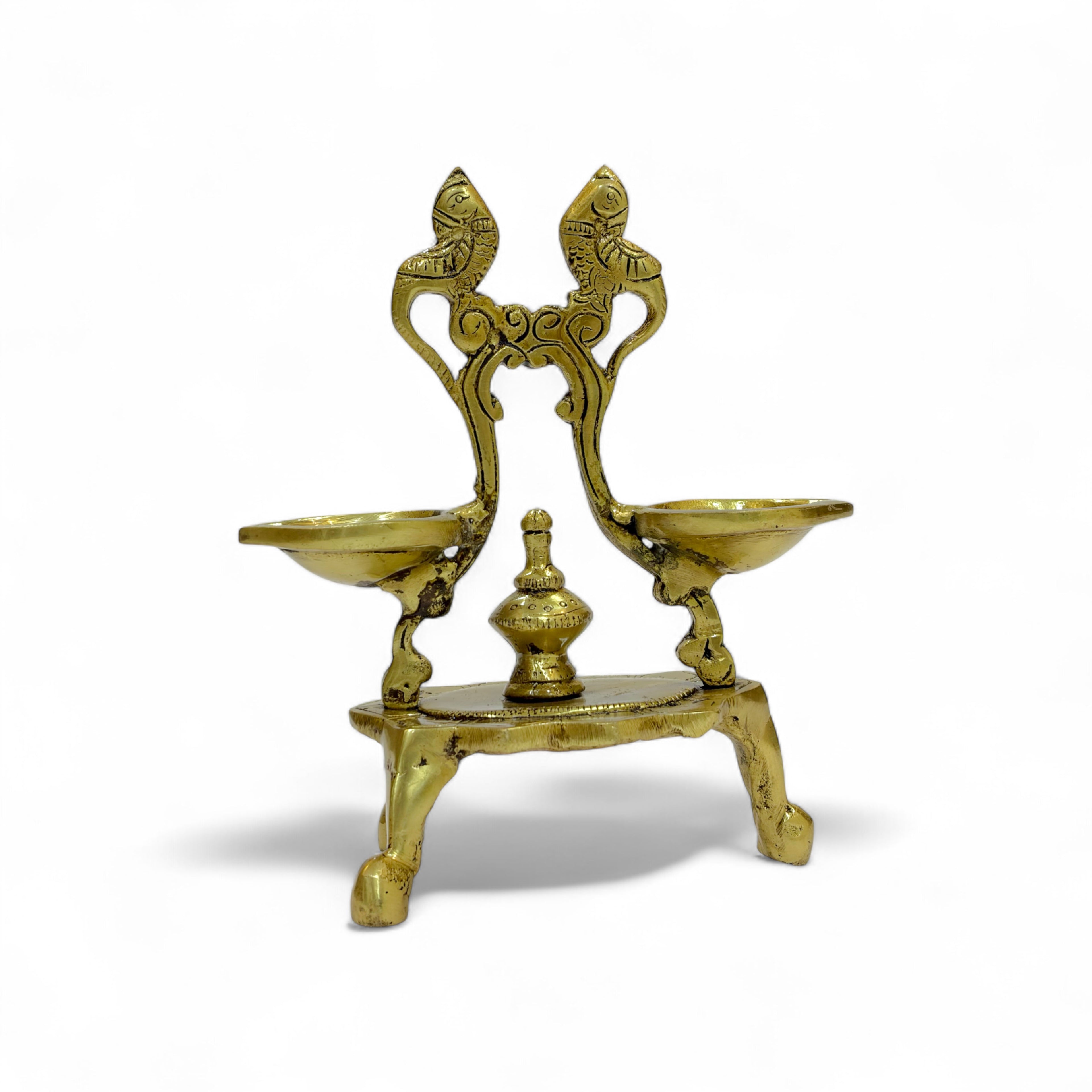 Brass Twin-Flame Lamp, Traditional Oil Lamp Holder, Antique Gold Finish, 19 x 16 cm, Decorative Puja Accessory
